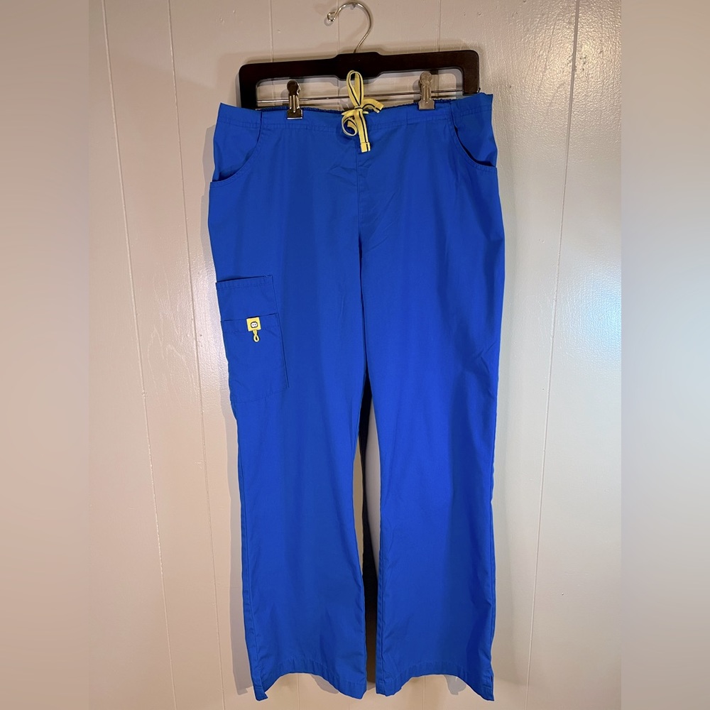 Spread Good Cheer Women’s Scrub Pants